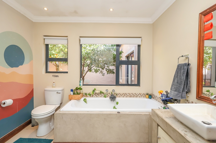 To Let 4 Bedroom Property for Rent in The Coves North West